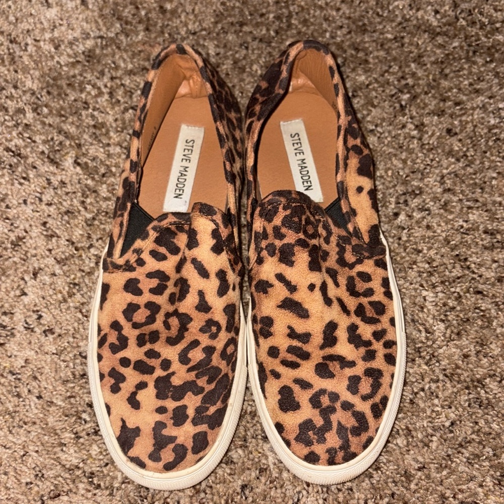 Steve Madden flats